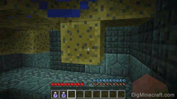 How to find sponge in minecraft
