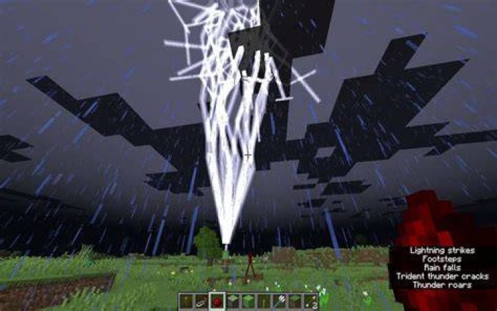 How to make a thunderstorm in minecraft