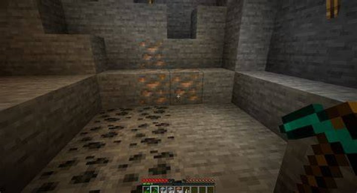 How to mine iron ore minecraft