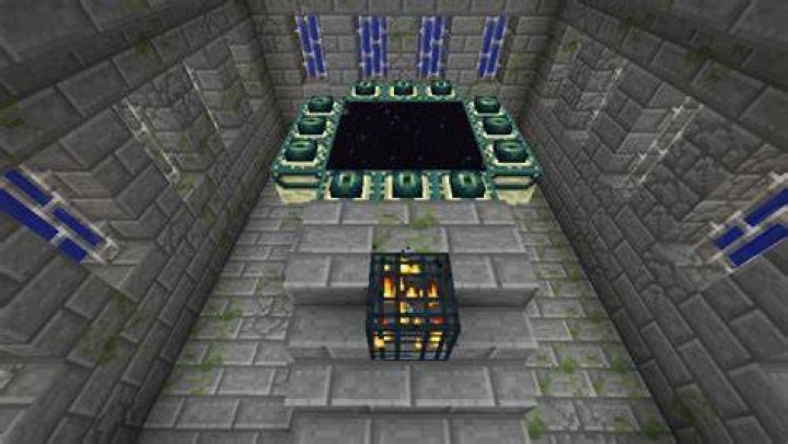 Minecraft how many strongholds per world