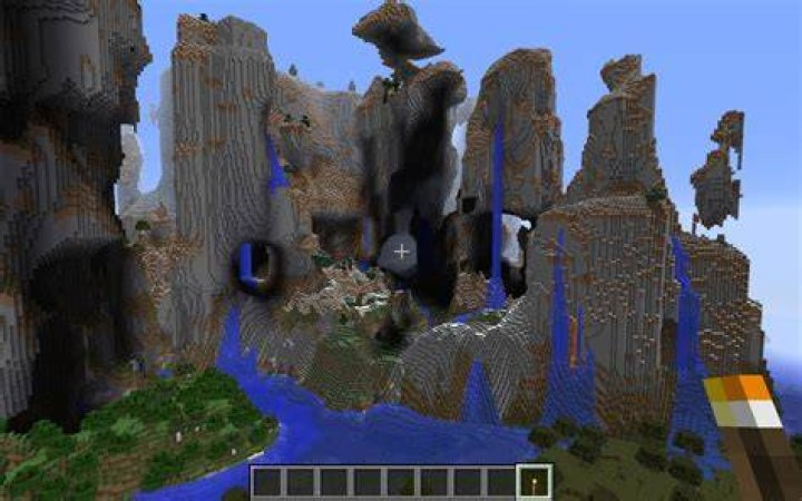 What is an amplified world in minecraft